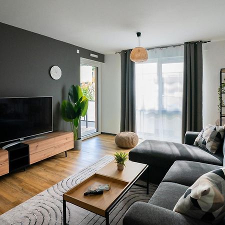 Reitz - Apartment I Zentrale Lage I Stellplatz I 55Qm I 2 Zimmer I Kueche I Bad I Terrasse Bad Hersfeld Esterno foto