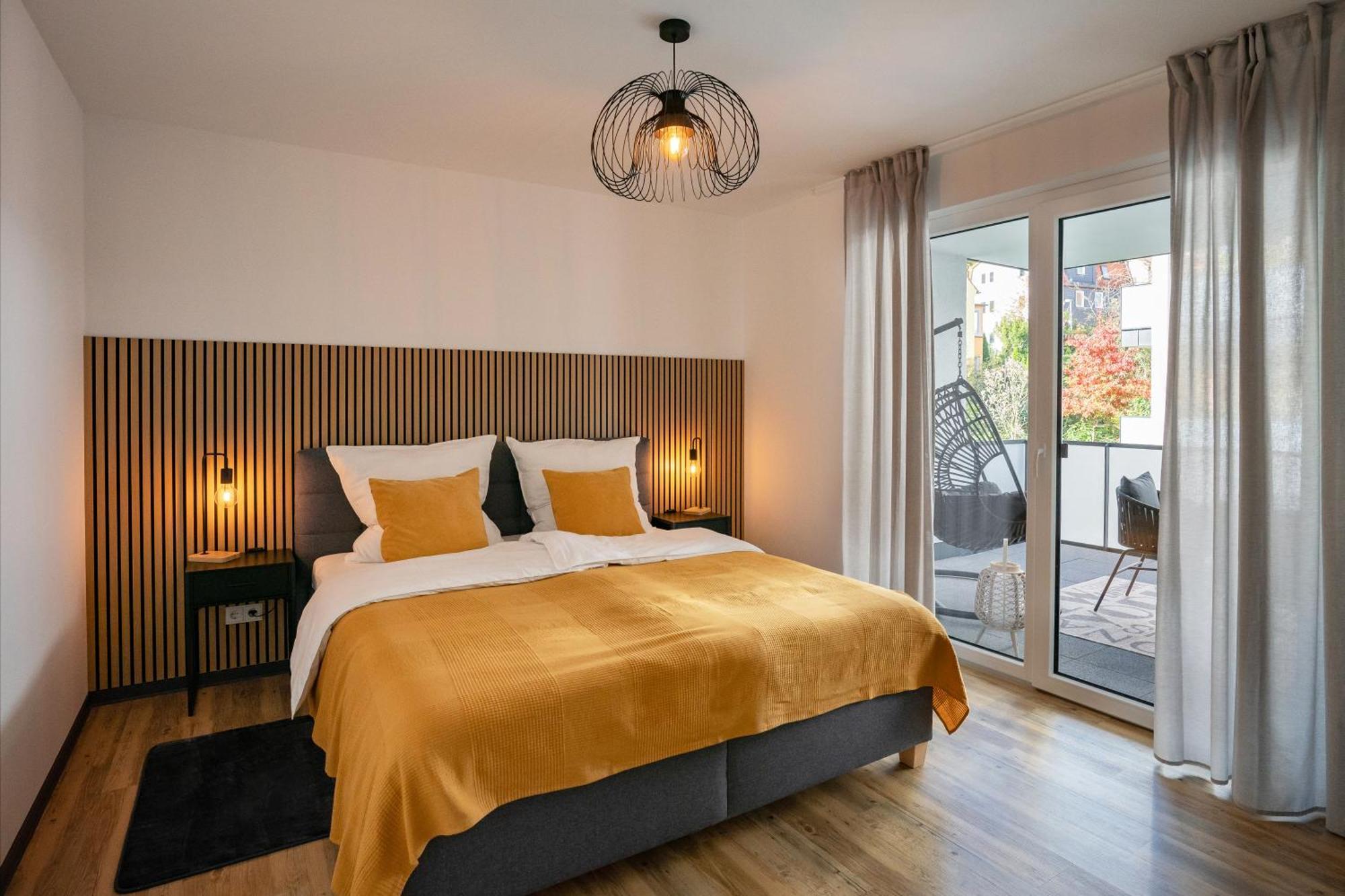 Reitz - Apartment I Zentrale Lage I Stellplatz I 55Qm I 2 Zimmer I Kueche I Bad I Terrasse Bad Hersfeld Esterno foto
