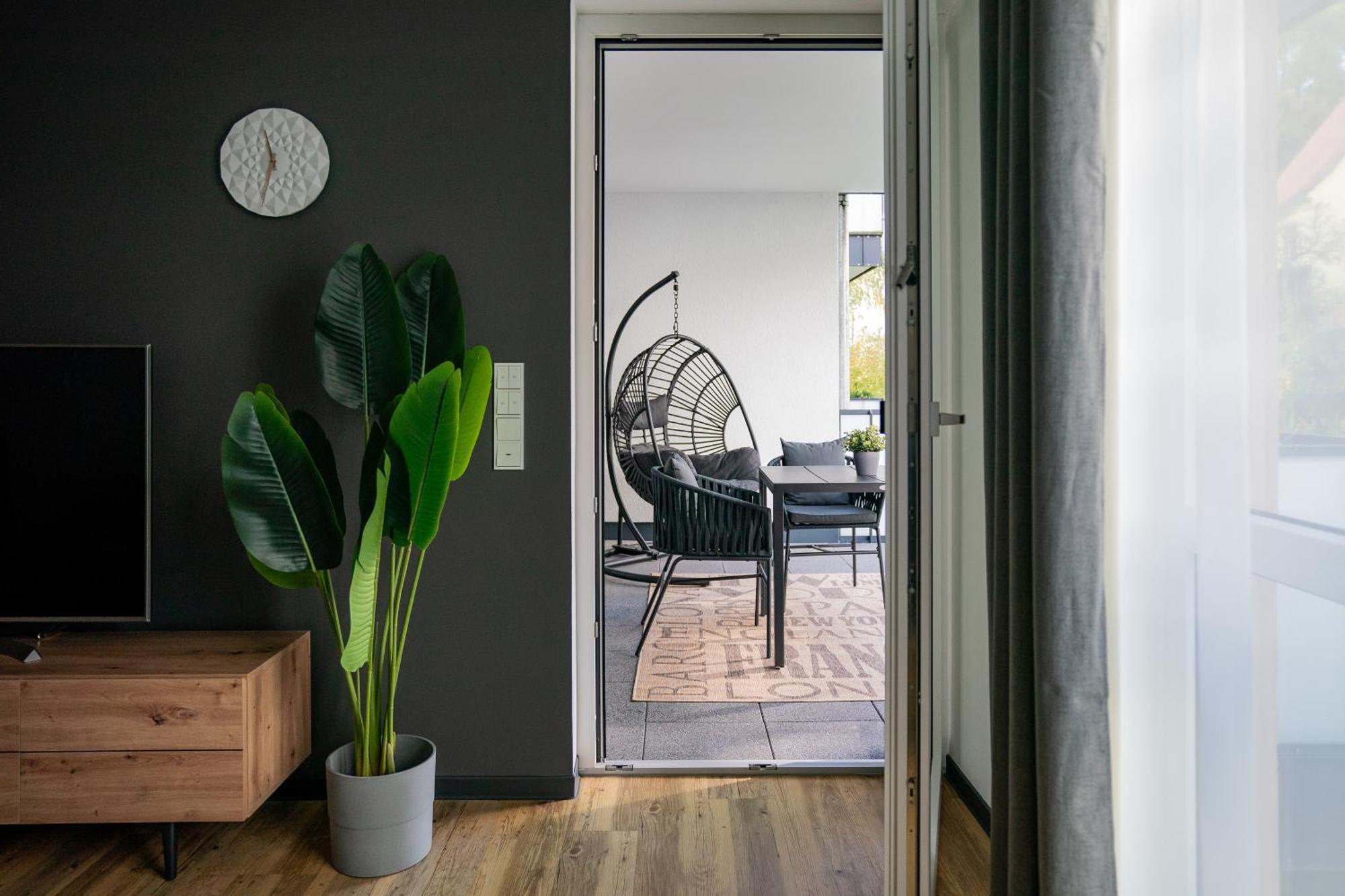 Reitz - Apartment I Zentrale Lage I Stellplatz I 55Qm I 2 Zimmer I Kueche I Bad I Terrasse Bad Hersfeld Esterno foto