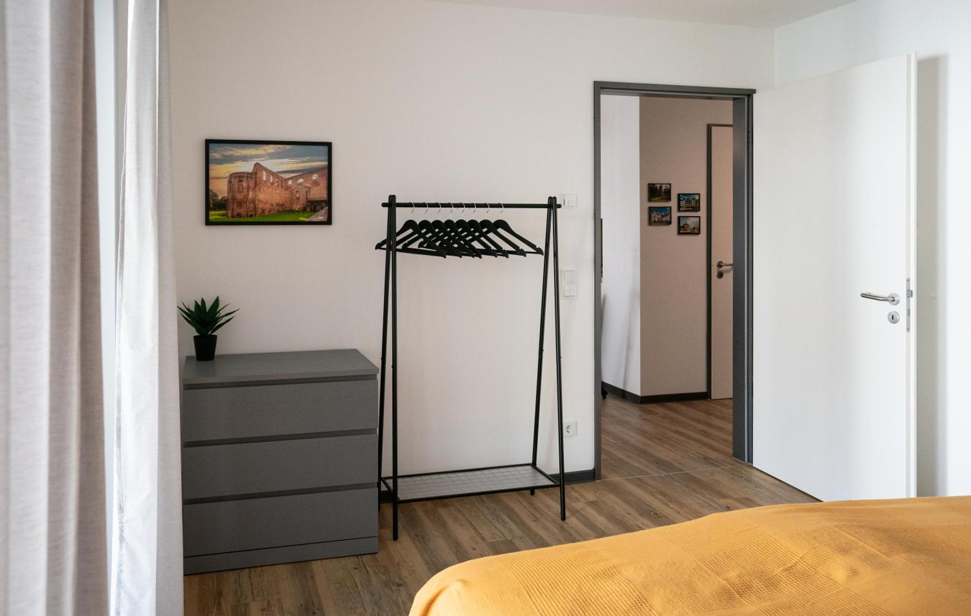 Reitz - Apartment I Zentrale Lage I Stellplatz I 55Qm I 2 Zimmer I Kueche I Bad I Terrasse Bad Hersfeld Esterno foto