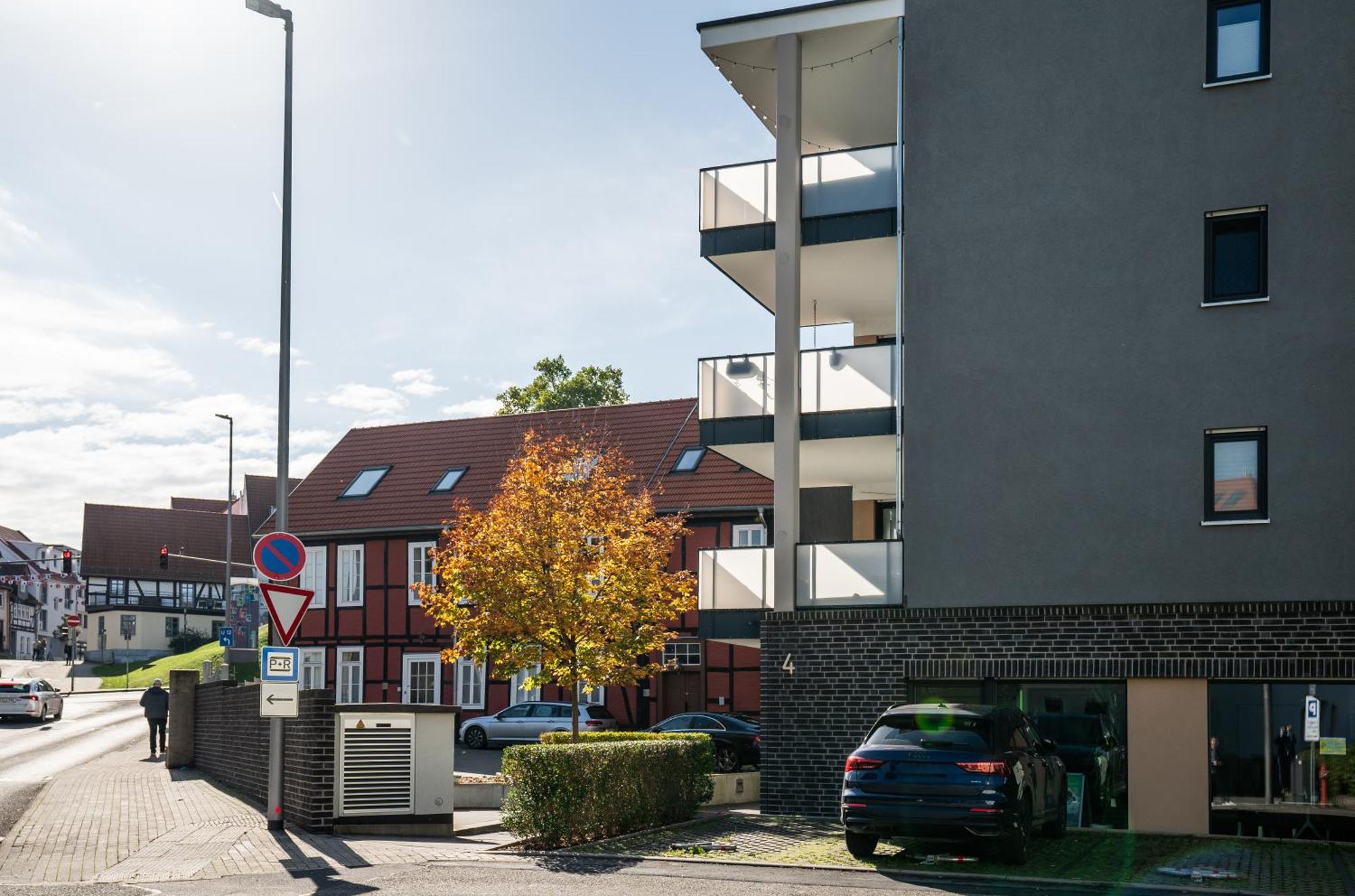 Reitz - Apartment I Zentrale Lage I Stellplatz I 55Qm I 2 Zimmer I Kueche I Bad I Terrasse Bad Hersfeld Esterno foto